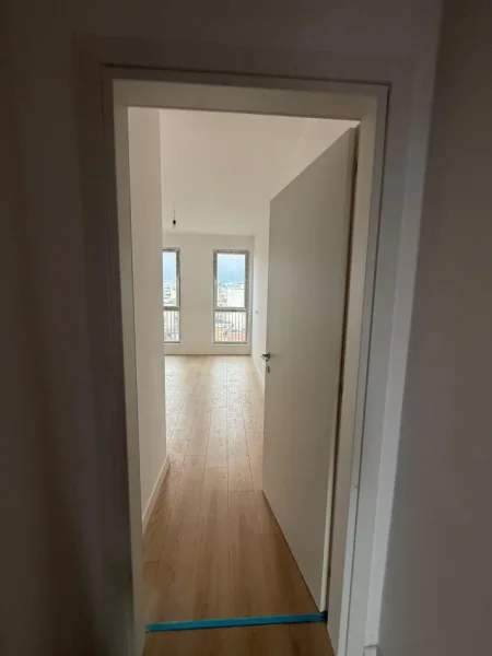 Tirane, jepet me qera apartament 1+1 Kati 5, 70 m² 590 € (Rruga e Elbasanit)