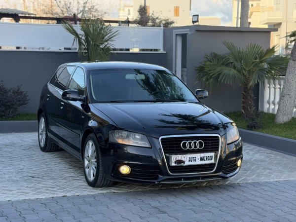 Fier, shes makine AUDI A3-2.0 DIESEL TDI-AUTOMATIK-XHAMA TE ZINJ ME CERTIFKAT 5700 EURO-LETRAT 06-2026-069 44 00 305 Nafte, e zeze automatik Klima 230.000 km 5.900 €