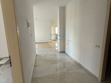 Shitet, Apartament 2+1+2, Casa Italia, Tirane. AREA63188