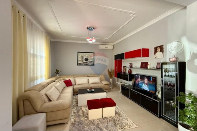 Tirane, shitet shtepi 2+1+Aneks+Ballkon Kati 1, 424 m² 170.000 € (Pezë Helmës)