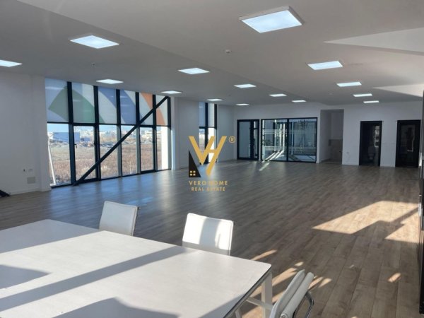 Tirane, jepet me qera ambjent biznesi Kati 1, 200 m² 1.150 € (KASHAR)