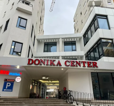 Tirane, jepet me qera ambjent biznesi Kati 2, 38 m² 600 € (Mine Peza)