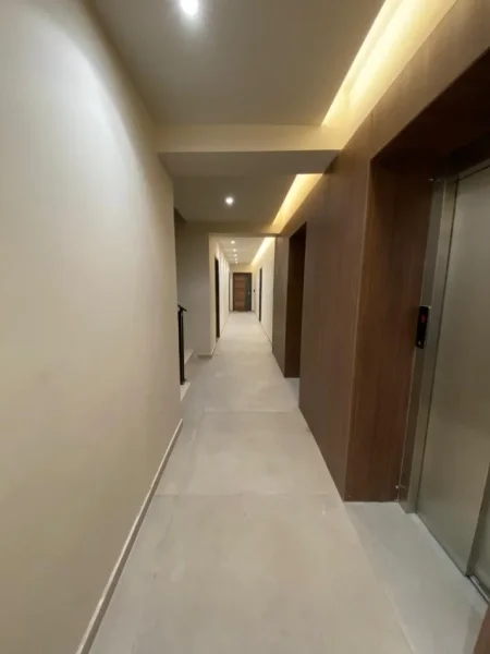 Tirane, jepet me qera zyre Kati 3, 66 m² 750 € (Myslym Shyri)