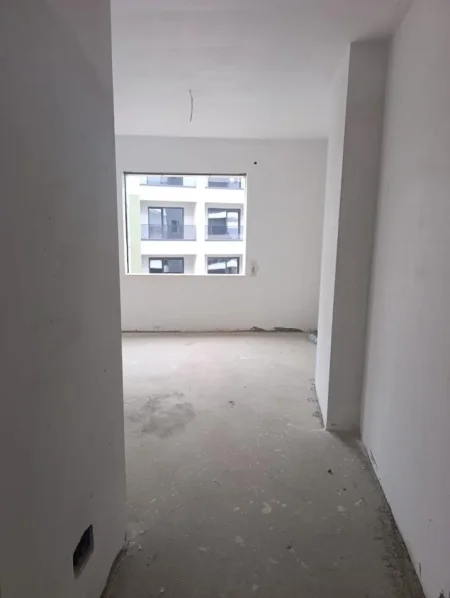 Tirane, shitet apartament 1+1 , 86 m² 77.400 € 