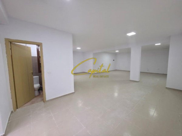 Tirane, jepet me qera ambjent biznesi Kati 0, 90 m² 900 € (KOPSHTI BOTANIK)