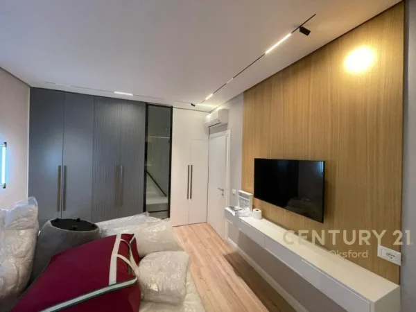 Tirane, shitet apartament 2+1+Aneks+Ballkon Kati 1, 78 m² 240.000 € (Vasil Shanto)