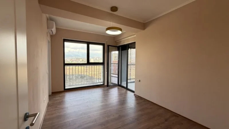 Tirane, jepet me qera apartament 2+1+Ballkon Kati 4, 113 m² 500 € (Rruga Filip Jano)