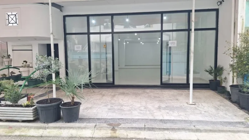Tirane, jepet me qera Kati 0, 130 m² 900 € (5 MAJ)