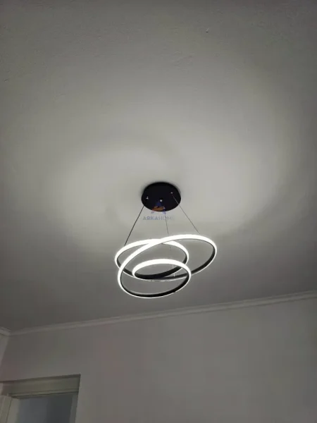 Tirane, jepet me qera apartament 3+1+Ballkon Kati 5, 74 m² 695 € 