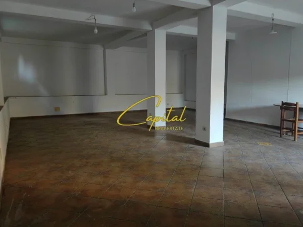 Tirane, jepet me qera magazine Kati 0, 100 m² 500 € (KODRA E PRIFTIT)