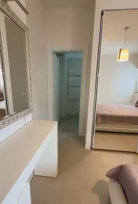 Tirane, shitet apartament 2+1+Ballkon Kati 7, 117 m² (Kompleksi KIKA 2)