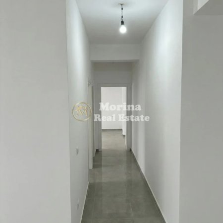 Tirane, jepet me qera apartament 2+1 Kati 3, 86 m² 400 € (Medrese)