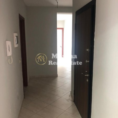 Tirane, jepet me qera ambjent biznesi Kati 7, 107 m² 600 € (Rruga Jordan Misja)