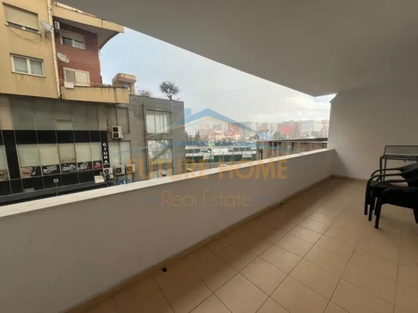 Tirane, jepet me qera apartament 1+1 Kati 2, 68 m² 520 € (Unaza e Re)