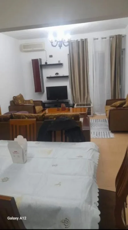 Jepet Apartament 2+1 me Qera ne Don Bosko,   500 €URO