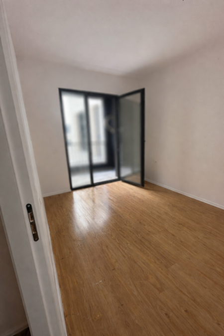 Tirane, jepet me qera zyre Kati 1, 68 m² 550 € 