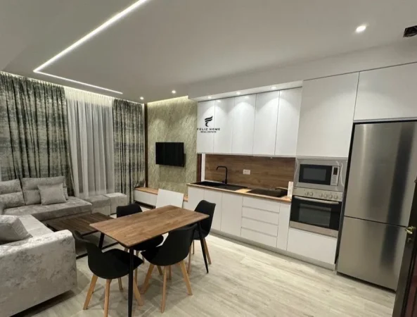 Tirane, jepet me qera apartament 1+1 Kati 1, 60 m² 650 € (ZOGU ZI)