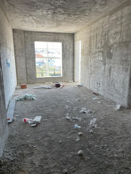 Tirane, shes apartament 1+1+Ballkon Kati 3, 75 m² 69.000 € (Rruga Lefter Talo)