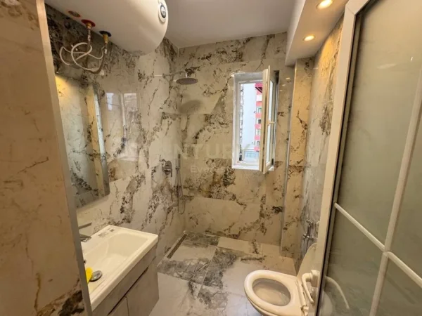 Tirane, shitet apartament 1+1 Kati 4, 51 m² 125.000 € 