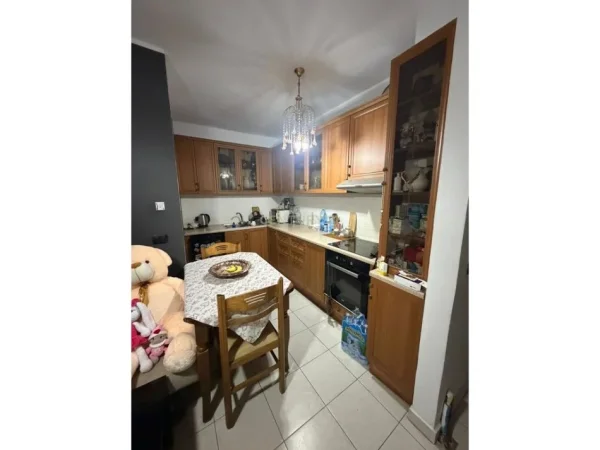 Tirane, jepet me qera apartament 1+1 Kati 2, 59 m² 500 € 