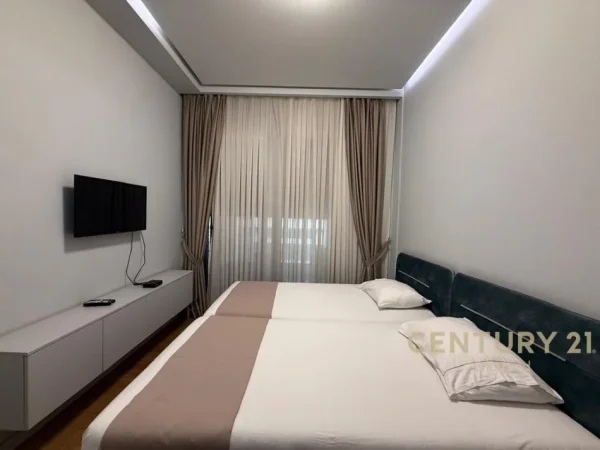 Tirane, jepet me qera apartament 1+1 Kati 2, 72 m² 1.000 €