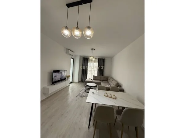 Tirane, jepet me qera apartament 1+1 Kati 6, 64 m² 450 € 
