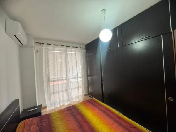 Tirane, jepet me qera apartament 2+1+Ballkon Kati 2, 112 m² 450 € (Astir)