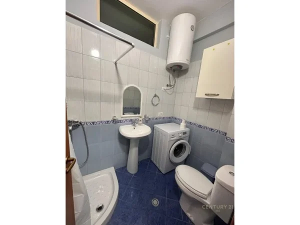 Vlore, shitet apartament 1+1+Ballkon Kati 5, 54 m² 77.000 € 