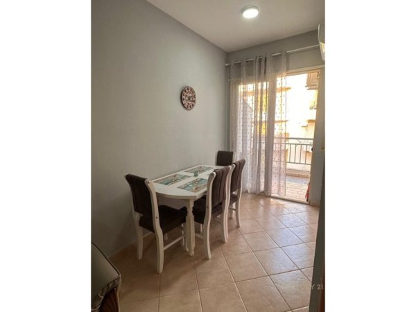 Vlore, shitet apartament 1+1+Ballkon Kati 5, 54 m² 77.000 € 
