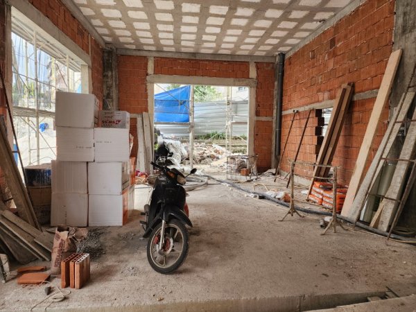 Tirane, shitet dyqan Kati 0, 54 m² 