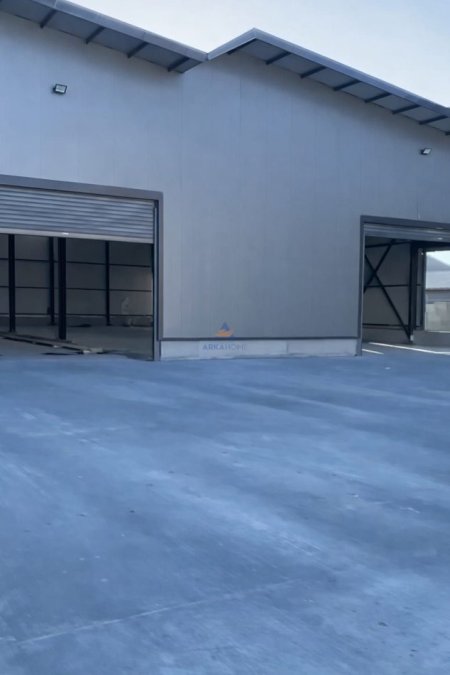 Tirane, shitet magazine Kati 0, 2.625 m² 5.500.000 € 