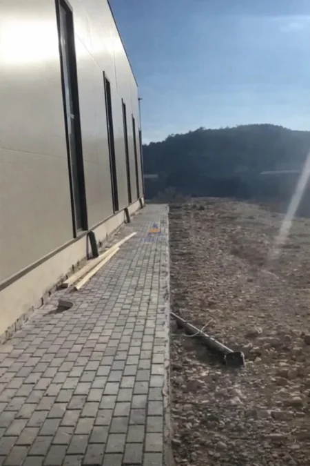 Tirane, shitet magazine Kati 0, 2.625 m² 5.500.000 € 