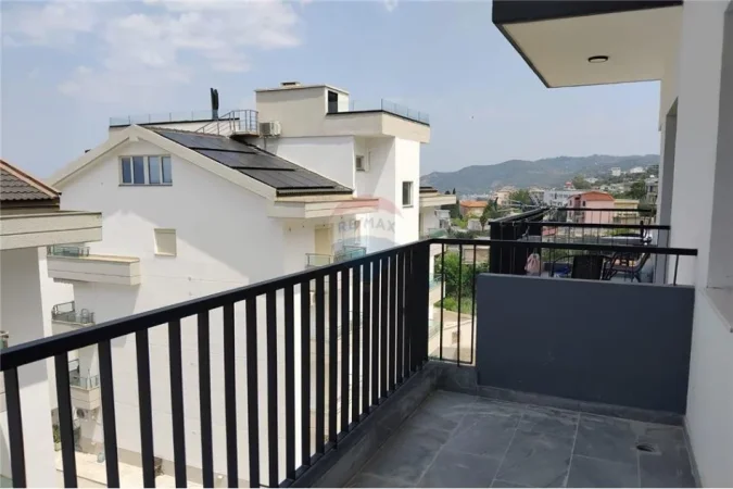 Vlore - Lungomare, jepet me qera apartament 1+1 Kati 3, 63 m² 450 € (Rruga Dhimitër Konomi, Vlorë)