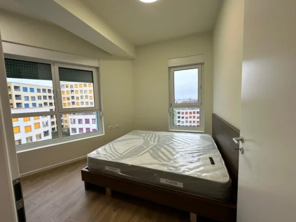 Tirane, jepet me qera apartament 1+1+Ballkon Kati 7, 70 m² 500 € (Rruga Pasho Hysa)