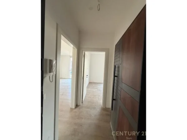 Tirane, shitet apartament 1+1 Kati 4, 62 m² 86.000 € 