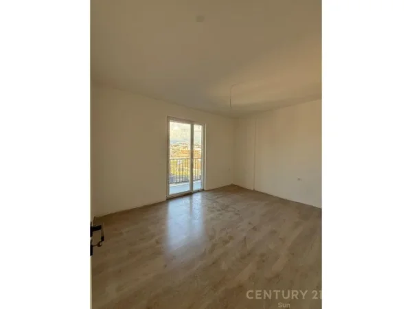 Tirane, shitet apartament 1+1 Kati 4, 62 m² 86.000 € 