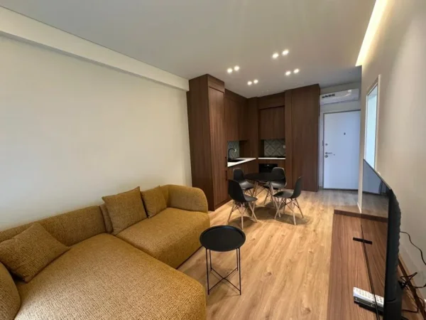Tirane, jepet me qera apartament 1+1+Ballkon Kati 7, 57 m² 450 € (Rruga Pasho Hysa)