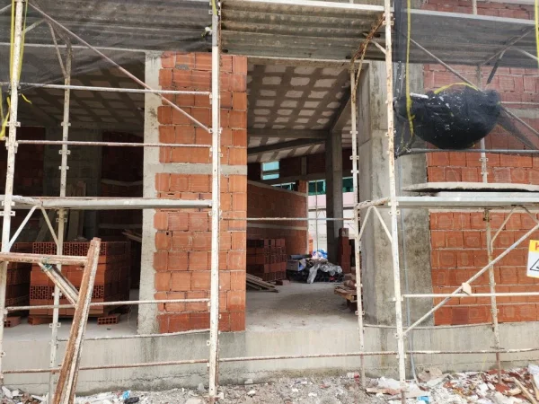 Tirane, shitet dyqan Kati 0, 48 m² 