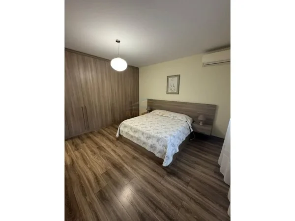 Tirane, jepet me qera apartament 2+1 Kati 2, 130 m² 1.500 € (TEG) Long Hill Residence