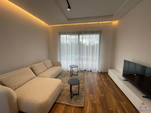 Tirane, jepet me qera Vile 3 Katshe Kati 3, 210 m² 3.400 € 