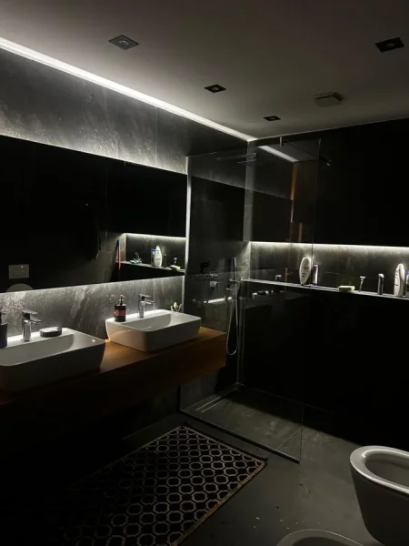 Tirane, shitet apartament 2+1 Kati 3, 100 m² 435.000 € (BLLOKU)