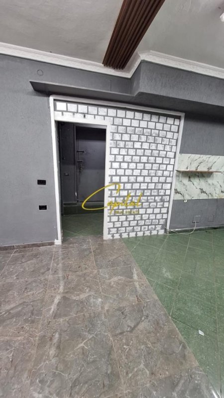 Tirane, jepet me qera ambjent biznesi Kati 0, 62 m² 600 € (RRUGA E KAVAJES)