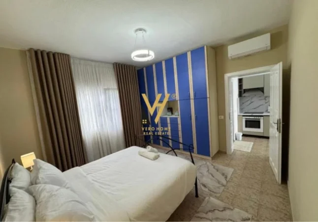 Tirane, jepet me qera apartament 2+1+Ballkon Kati 1, 65 m² 500 € (SHKOZE)