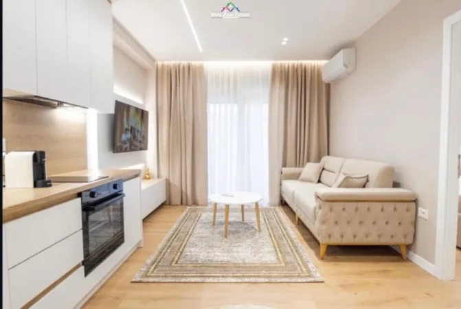 Tirane, jepet me qera apartament 1+1 Kati 4, 48 m² 800 € (Bulevardi Bajram Curri)