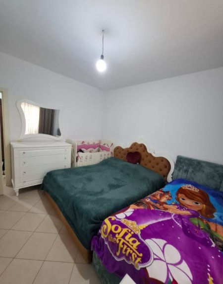 Tirane, jepet me qera ambjent biznesi Kati 5, 72 m² 85.000 € (Kamez)