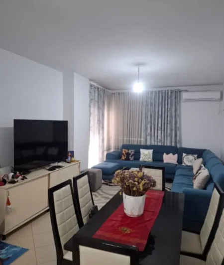 Tirane, jepet me qera ambjent biznesi Kati 5, 72 m² 85.000 € (Kamez)