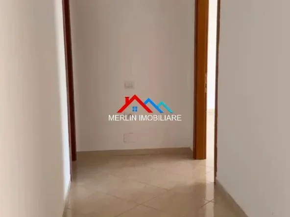 Tirane, jepet me qera zyre Kati 2, 128 m² 500 € (RRUGA MUSA AGOLLI,SIRI KODRA)