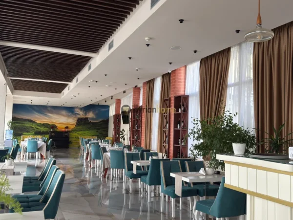 Tirane, shitet hotel , 7.880 m² 12.000.000 €, “Pranë Liqenit të Farkës”,Tiranë.