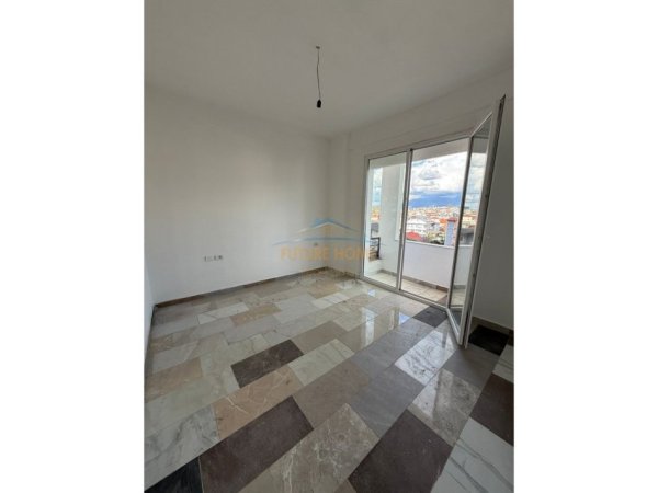Tirane, shitet apartament 2+1+Ballkon Kati 4, 94 m² 149.000 € 