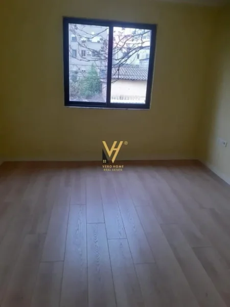 Tirane, shitet apartament 1+1+Ballkon Kati 2, 53 m² 95.000 € (ALLIAS)